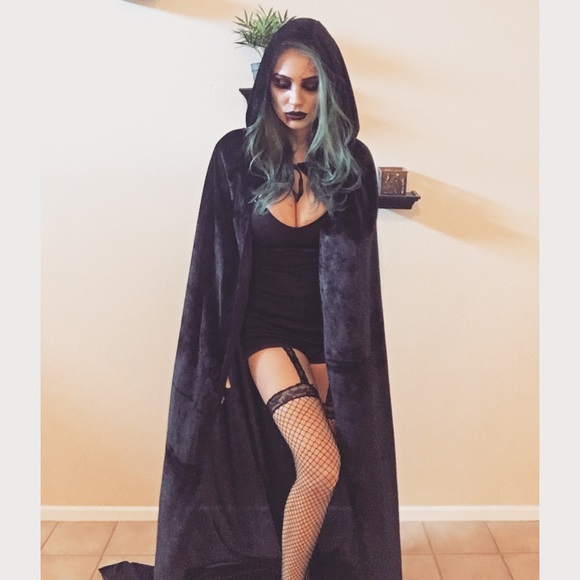 Other - Crushed velvet long cape